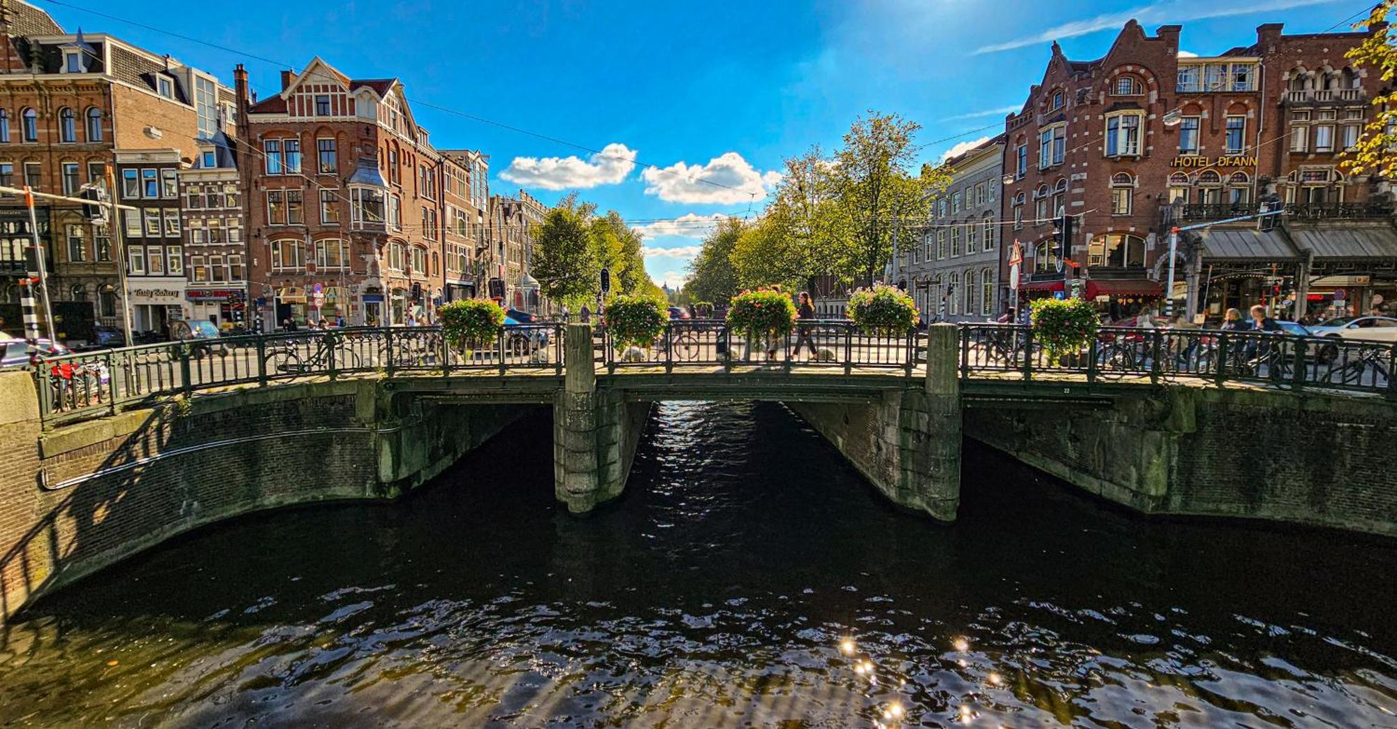Two Bedroom Apartment In Historic Canalhouse From 1618 - City Centre Amsterdam Dış mekan fotoğraf