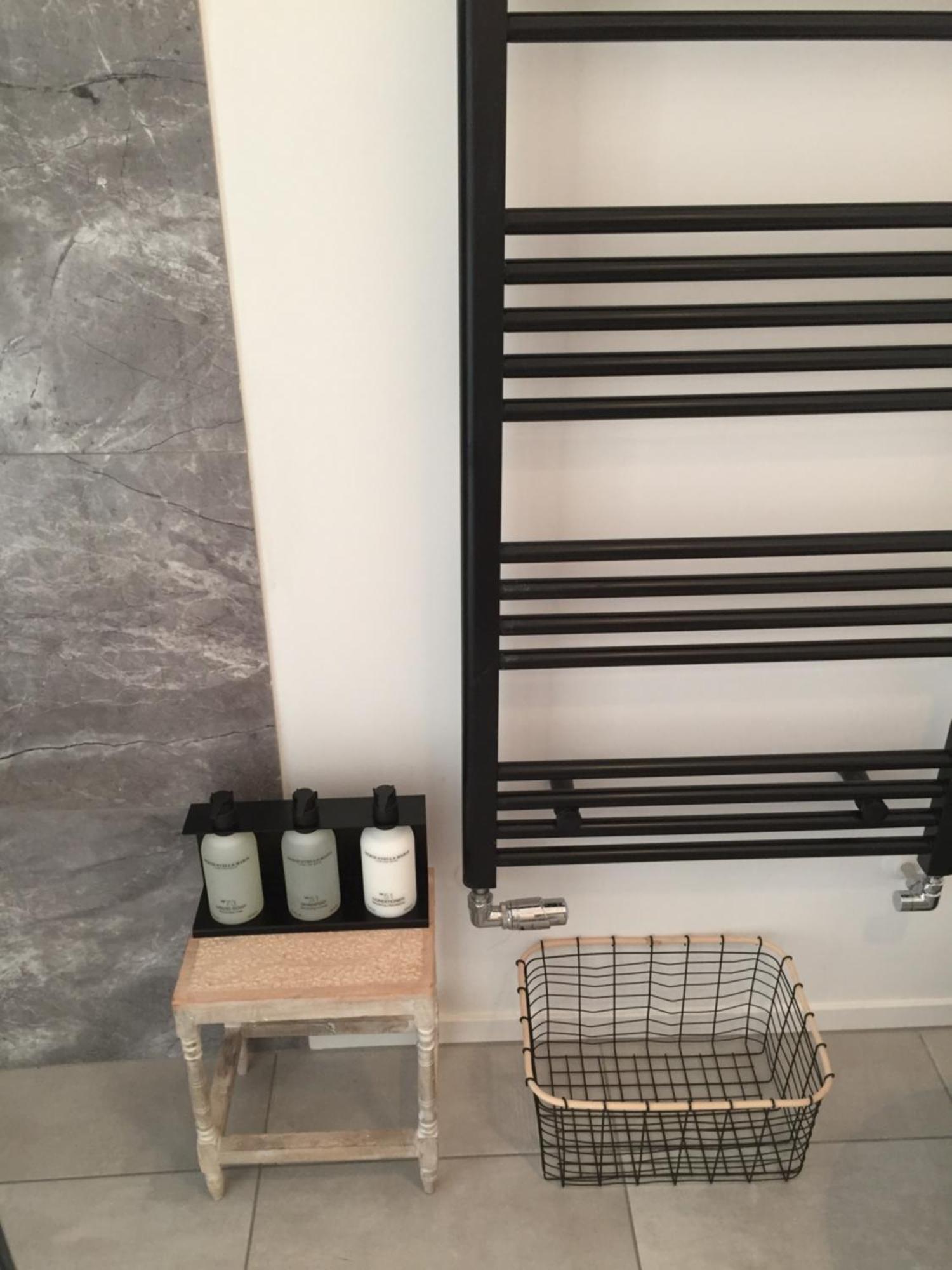Two Bedroom Apartment In Historic Canalhouse From 1618 - City Centre Amsterdam Dış mekan fotoğraf
